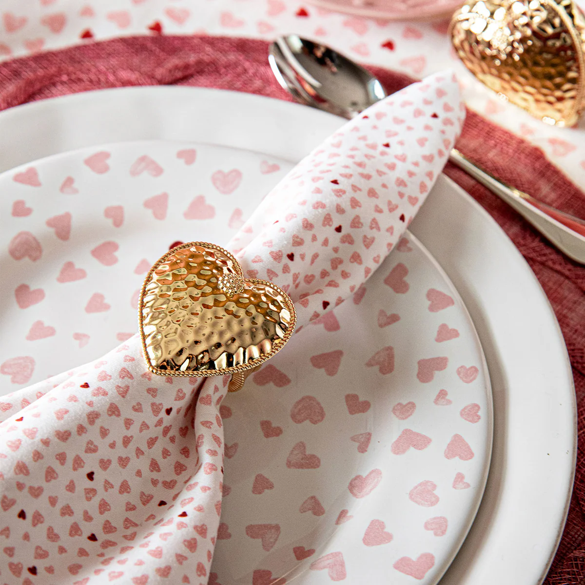 Berry & Thread Heart Napkin Ring Set/4 - Gold - Image 7