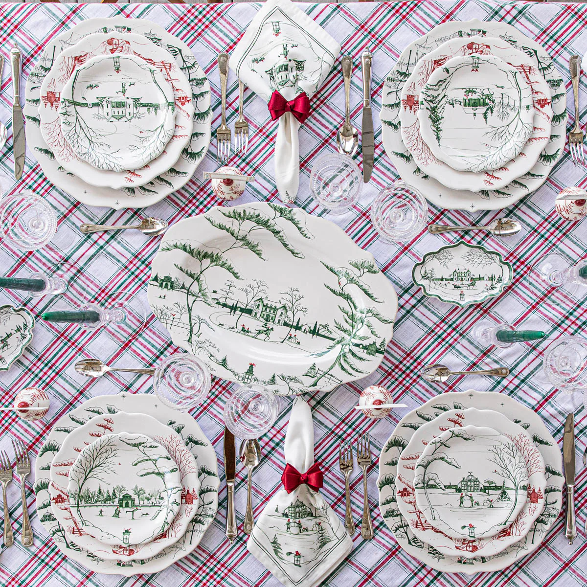 Country Estate Winter Frolic 18" Platter - Evergreen - Image 4
