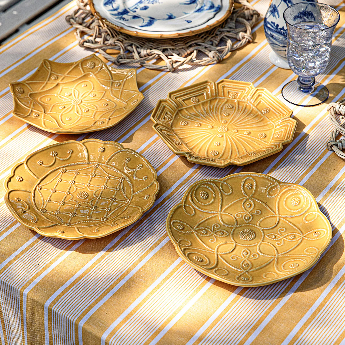 Jardins du Monde Dessert/Salad Plate Assorted Set /4 - Daffodil - Image 4
