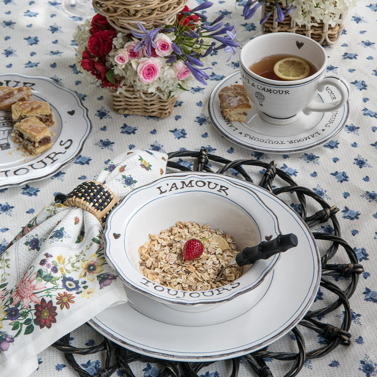 L'Amour Toujours 16pc Place Setting - Image 4