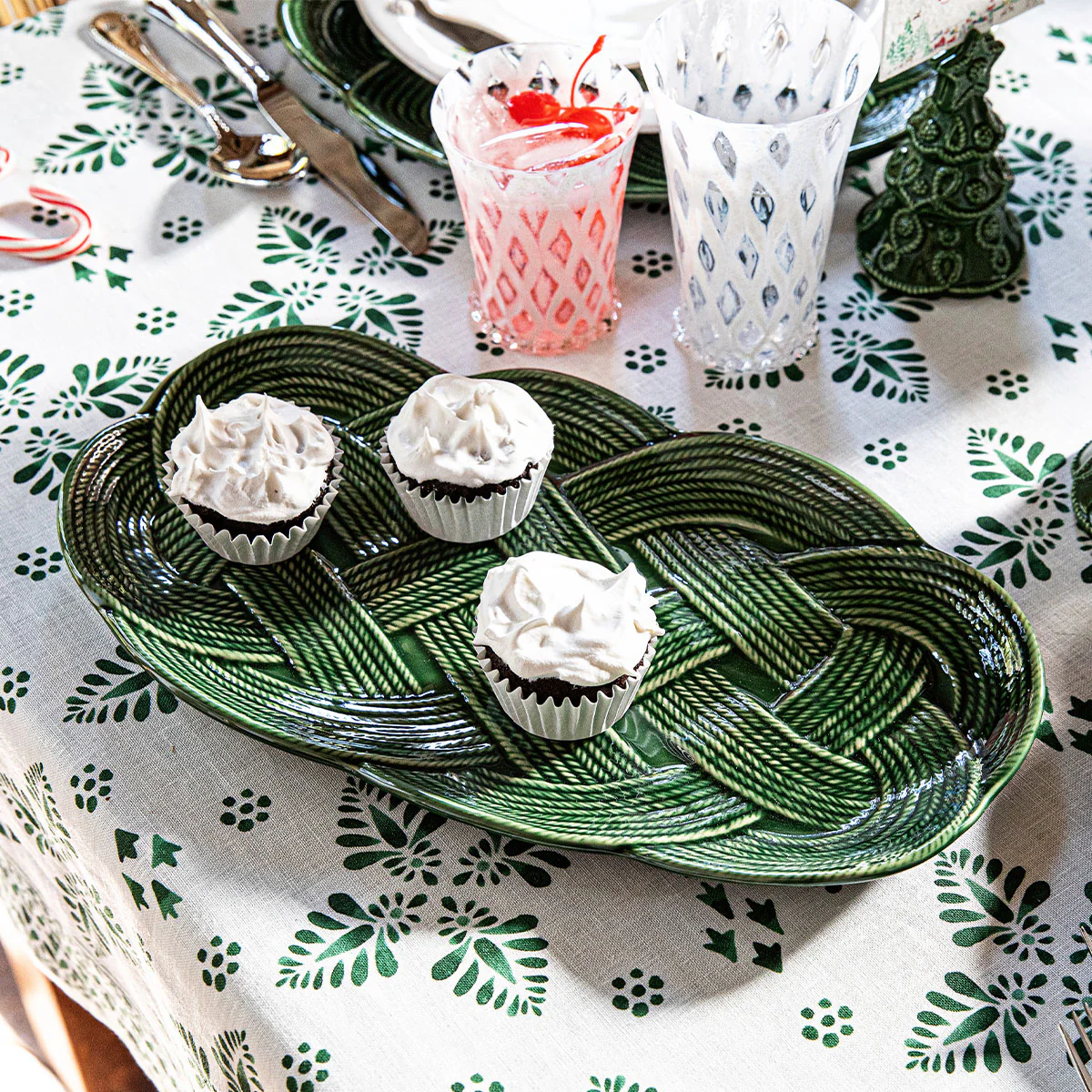 Le Panier Mystic Knot 15" Hostess Tray - Basil - Image 3