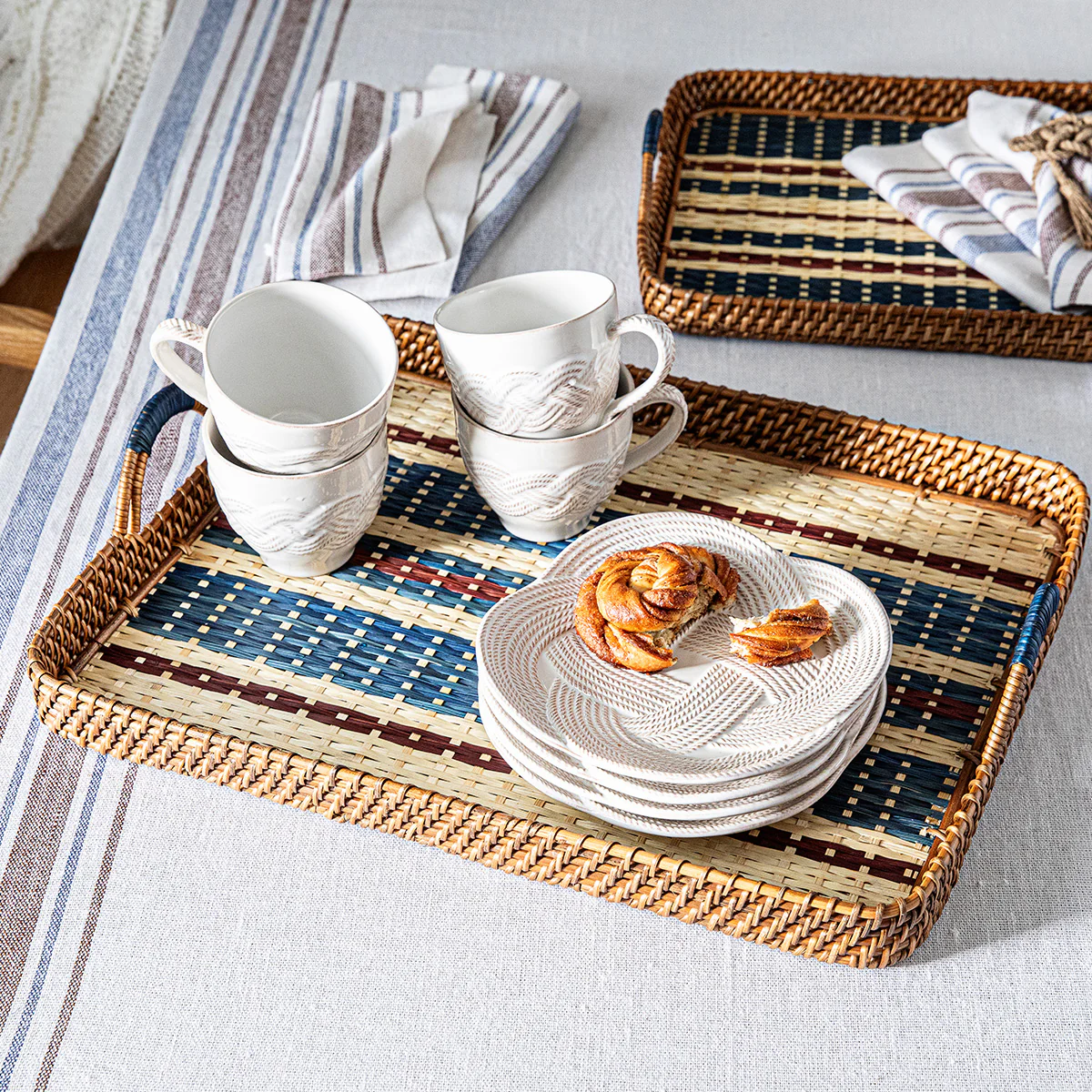 Le Panier Mystic Knot Dessert/Salad Plate - Whitewash - Image 4