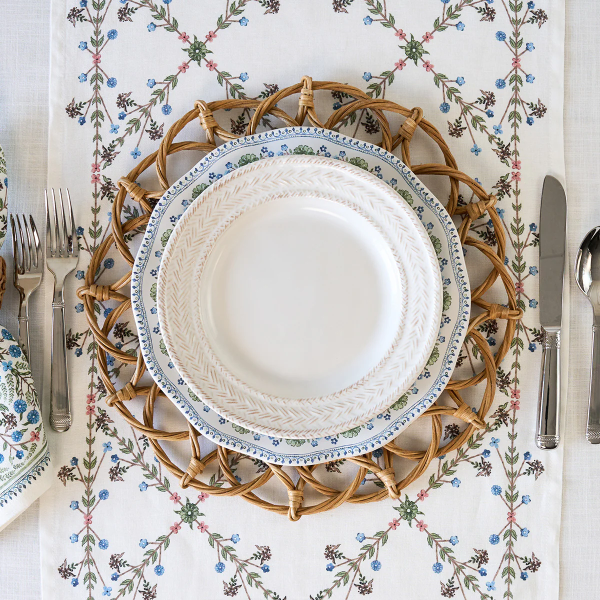 Le Panier Dessert/Salad Plate - Whitewash - Image 3