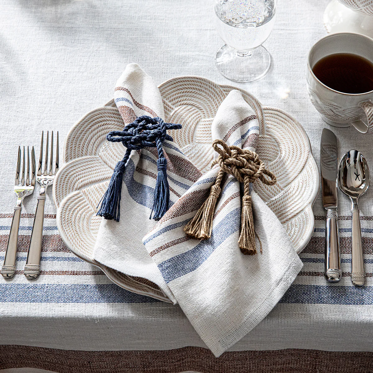 Mystic Knot Napkin Ring Set/4- Navy - Image 6