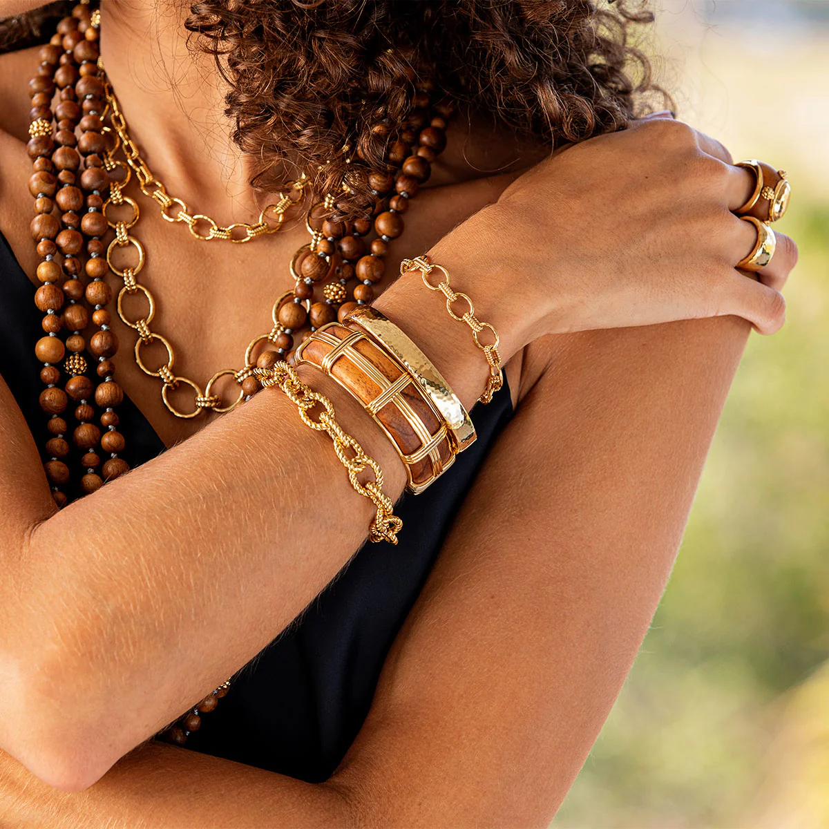 Victoria Small Chain Bracelet, 8" - Gold - Image 4