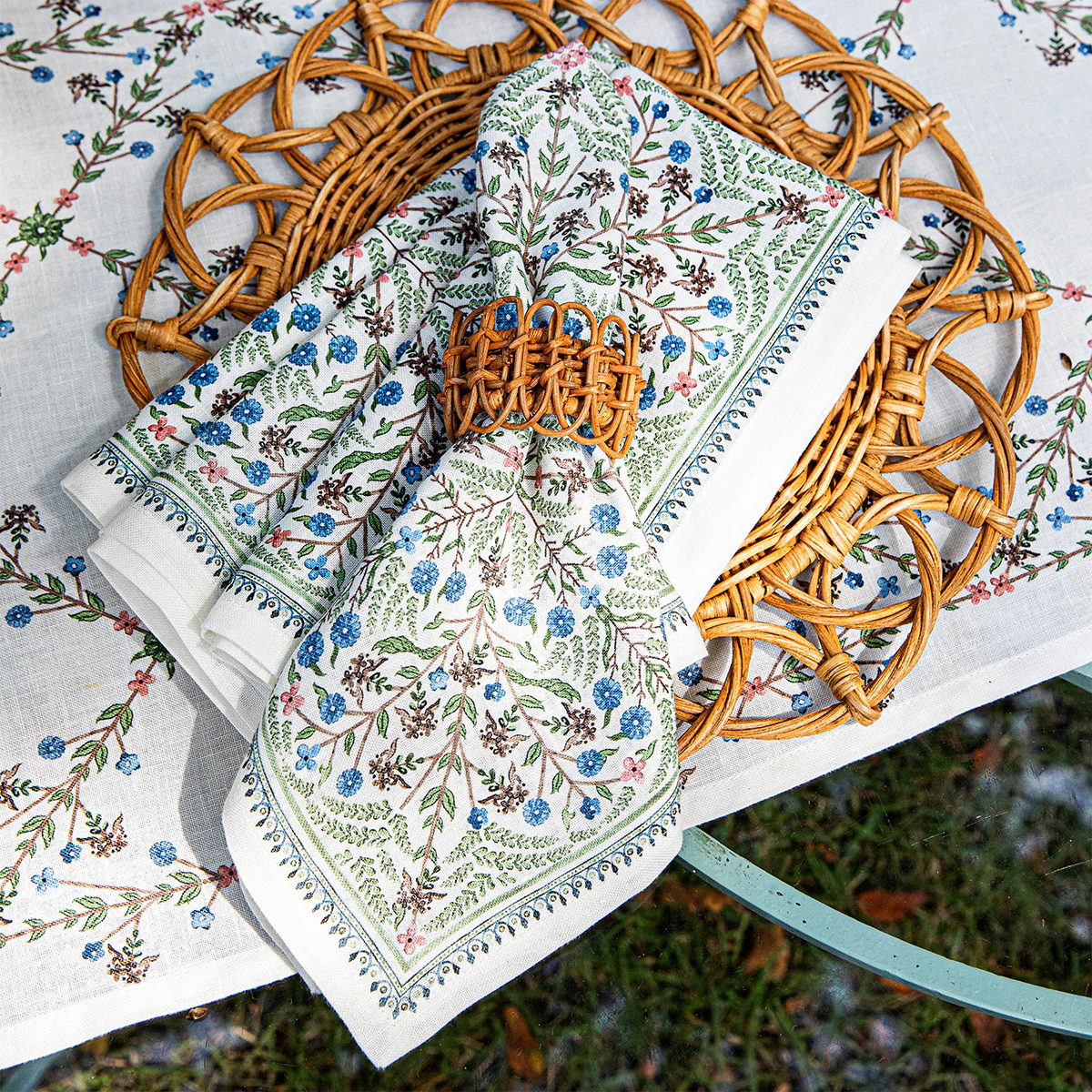 Villa Seville Napkin Set/4 - Chambray - Image 4